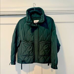 Zara Puffer Jacket. Green.